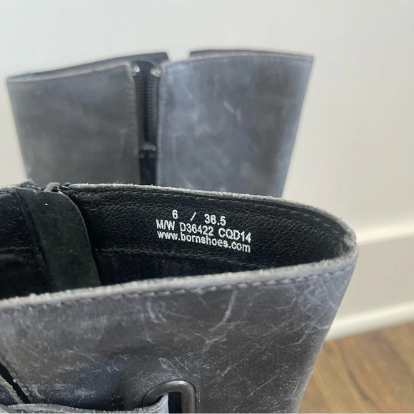 Born gray leather knee high riding boots size 6 - Picture 3 of 8